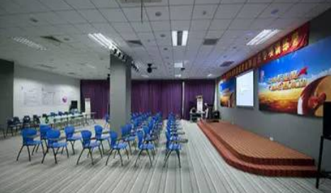 汕头市琪雅美容化妆职业技术学校2023年招生办联系电话是什么-广东技校排名网