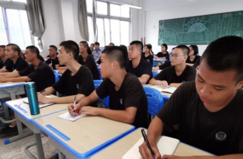 汕头市濠江职业技术教育中心2023年招生录取分数线是多少-广东技校排名网