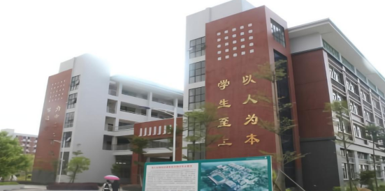 汕头市潮南区职业技术学校2023年宿舍标准怎么样-校园环境呢-广东技校排名网