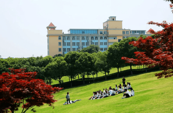 2023年广州市酒店管理专业的专科学校-广东技校排名网