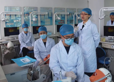 中专学护理专业如何考大学护理专业-广东技校排名网