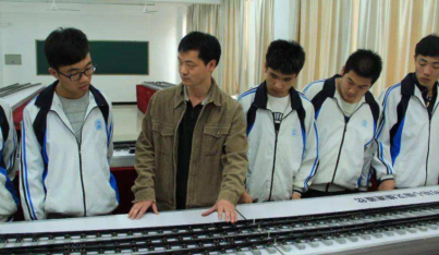 广州市铁路机械学校2023年有哪些专业-什么是热门专业-广东技校排名网