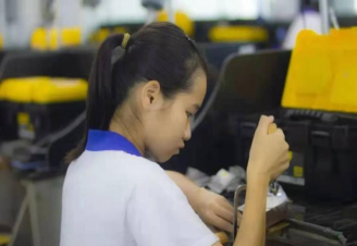 盘点2023年深圳可以读珠宝设计的高级技工学校-广东技校排名网