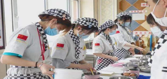 想学西点专业?广州市这些西点职业大专学校可以考虑-广东技校排名网