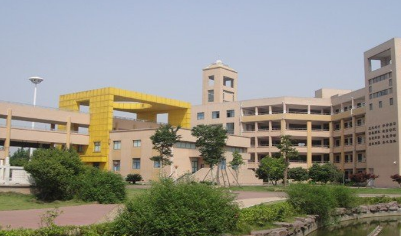 广州市市育才中学2023年学费收费是多少-如何申请助学金-广东技校排名网