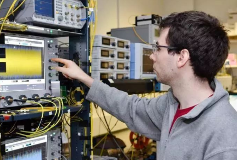 那些读通信工程专业的人都在哪些领域工作呢-广东技校排名网