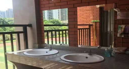 广州市开发区外国语学校2023年宿舍条件-校园环境-广东技校排名网