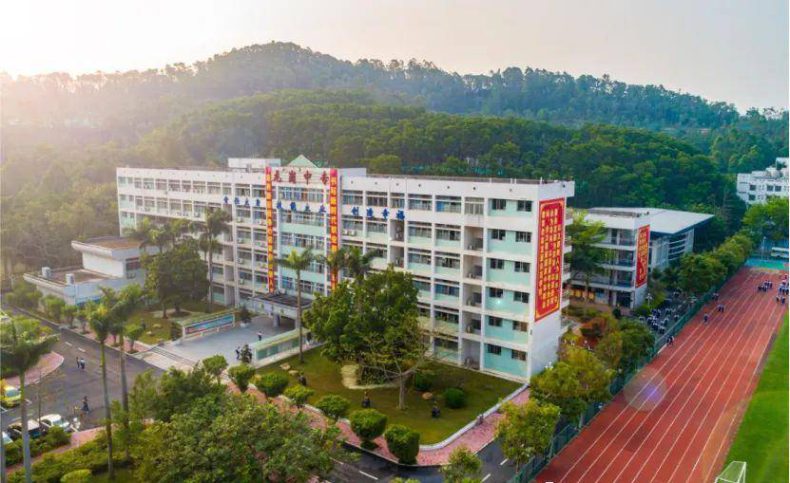 广东哪里技校收初中毕业的-3